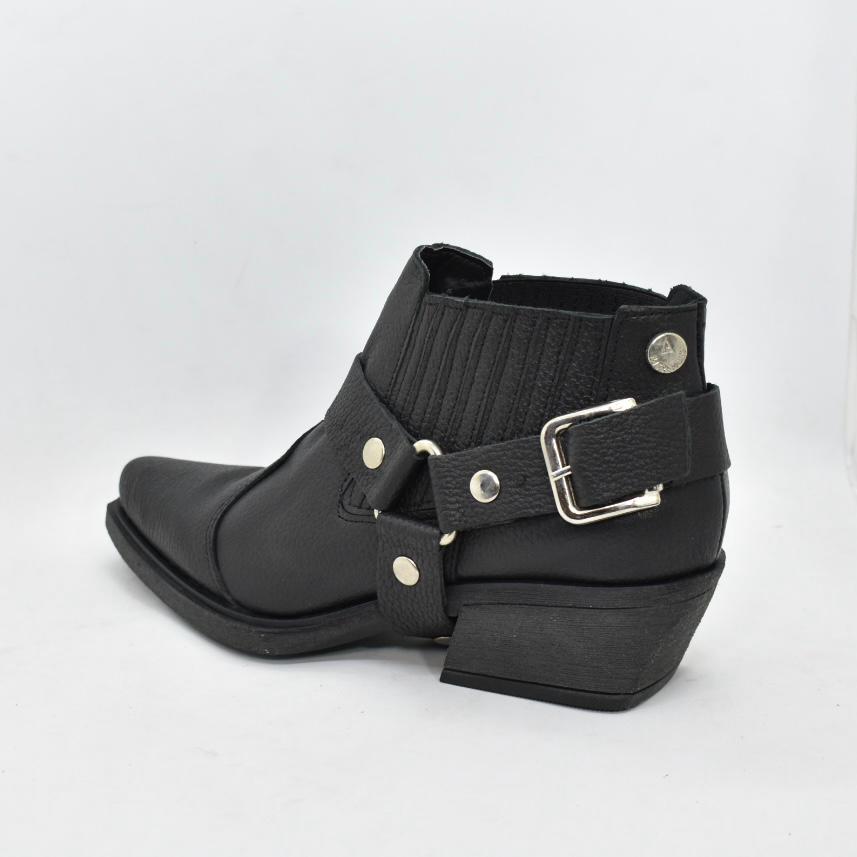 6f27e816-918f-48c6-aaa3-1df414ca062a