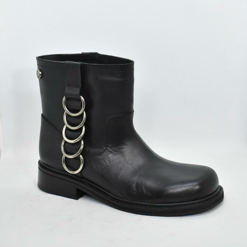 d7914e91-20d1-477e-a266-af050d3d8934