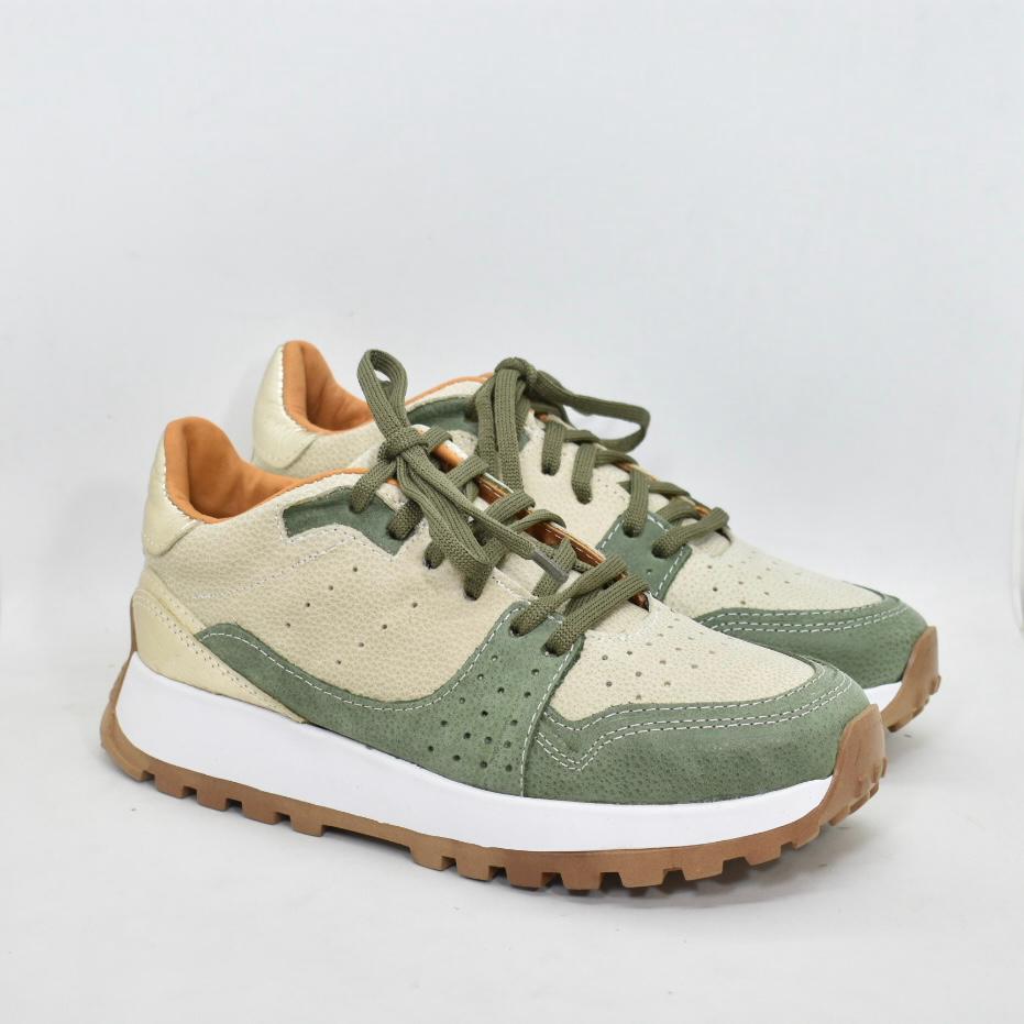 42e8044f-d06e-434c-80b2-820cb9c354b1