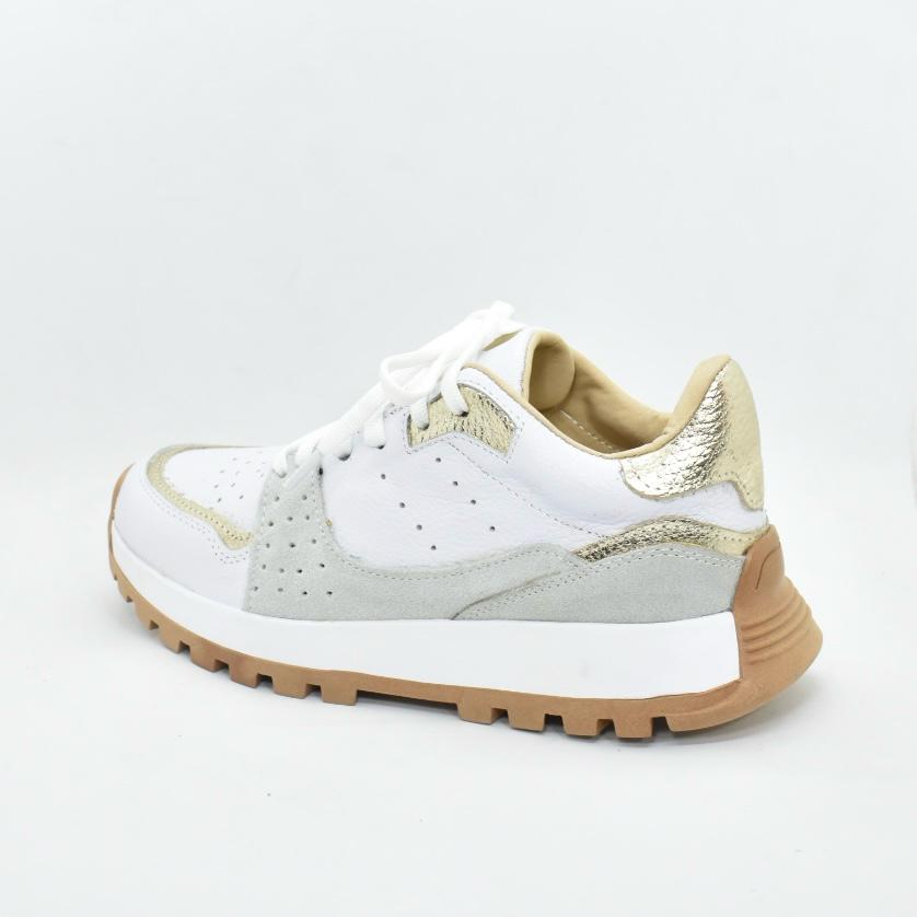 abdae05b-276a-40c0-866f-477e5a8e3c5d