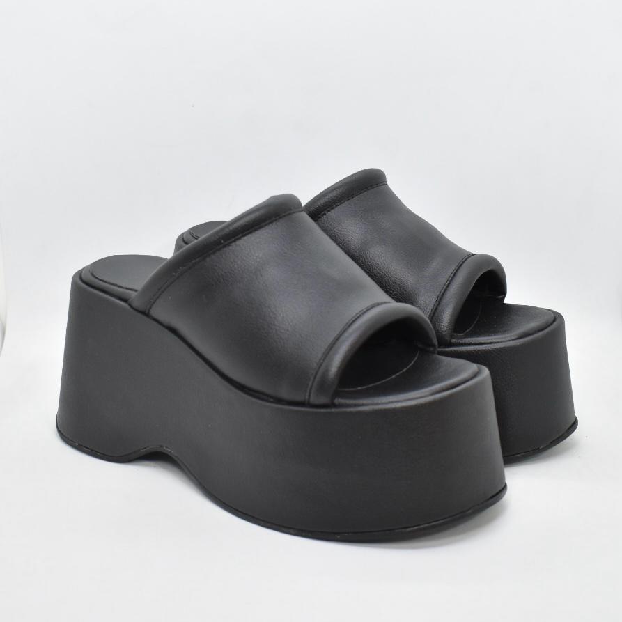 12467475-3ff4-4c99-b011-25a444c5f28b