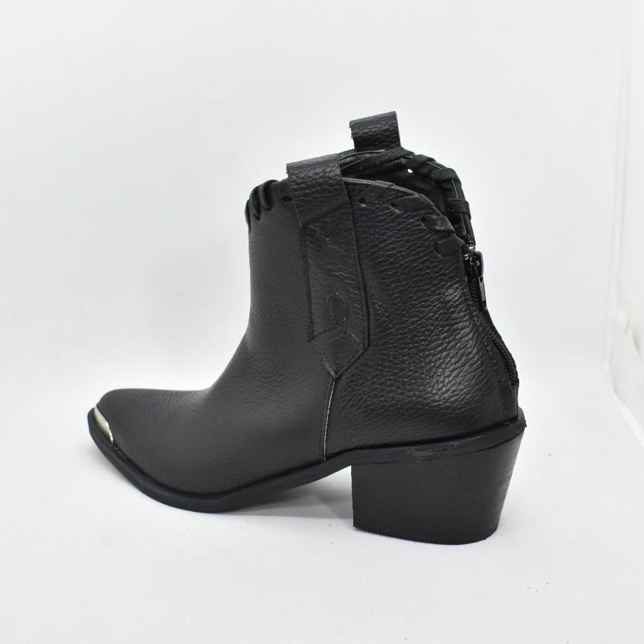 WhatsApp Image 2024-10-24 at 10.44.04 (3)