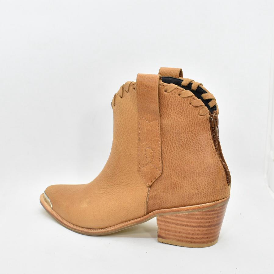 WhatsApp Image 2024-10-24 at 10.44.04