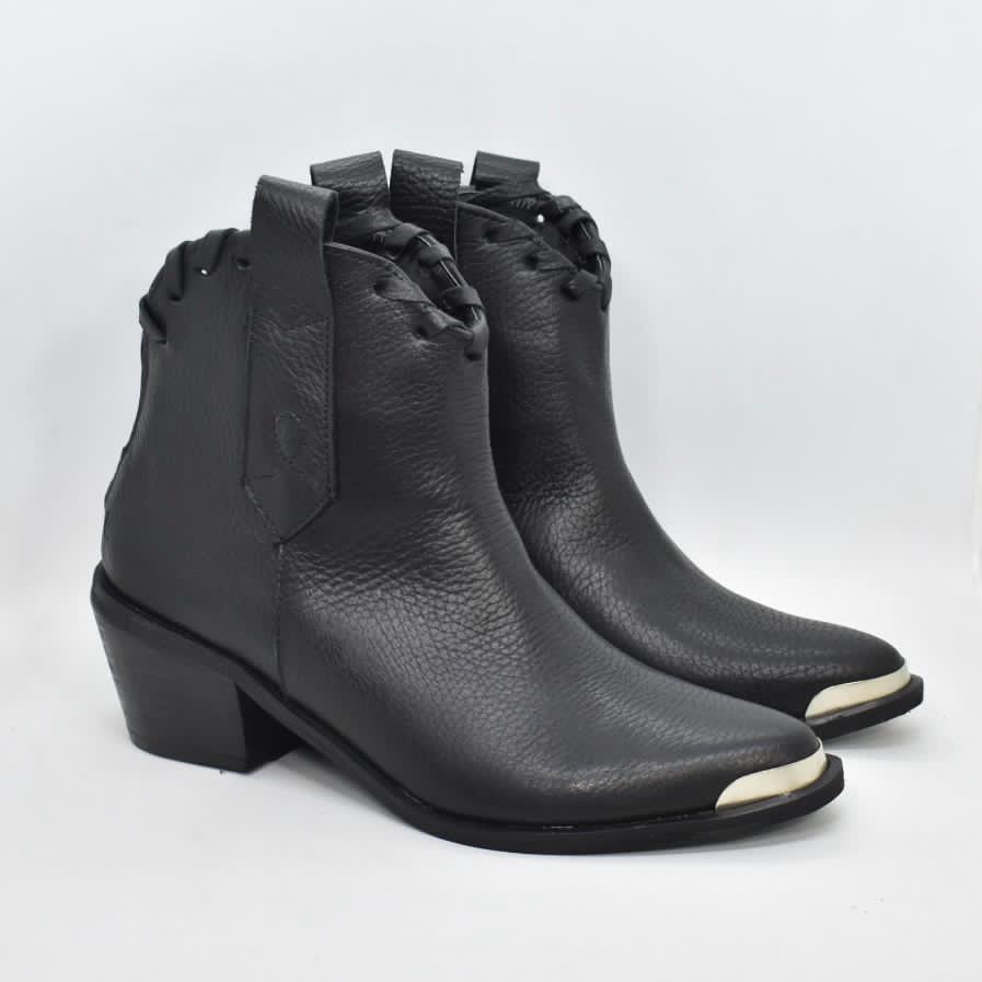 WhatsApp Image 2024-10-24 at 10.44.05 (1)