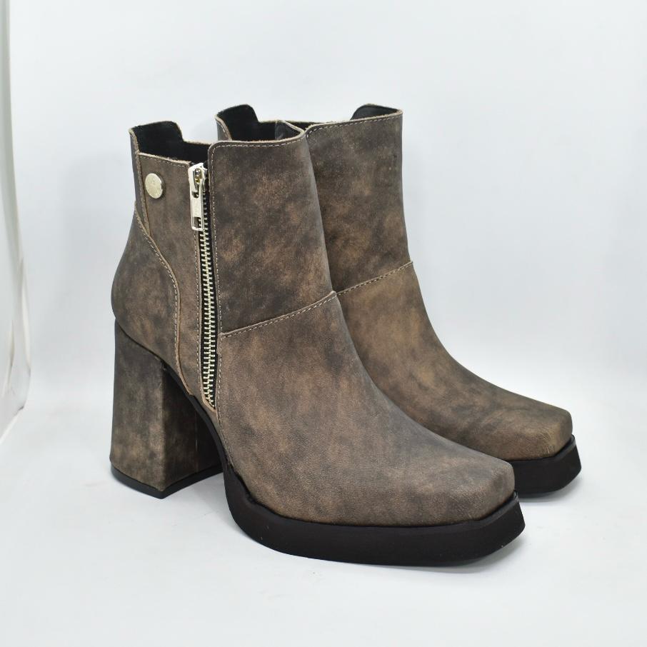 49d707d0-2edc-4753-bbfe-0dff642e4947