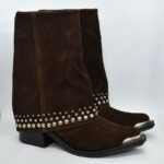 BOTA CAÑA VOLCADA CON TACHAS
