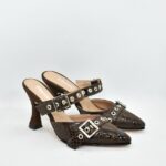 STILETTO CON HEBILLA