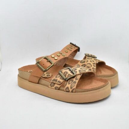 BIRK TIRAS CRUZADAS CON TACHAS