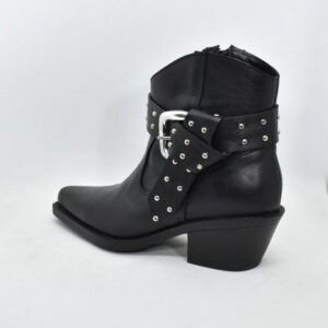 BOTA CON TACHAS - Imagen 2
