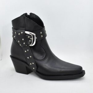 BOTA CON TACHAS - Imagen 3